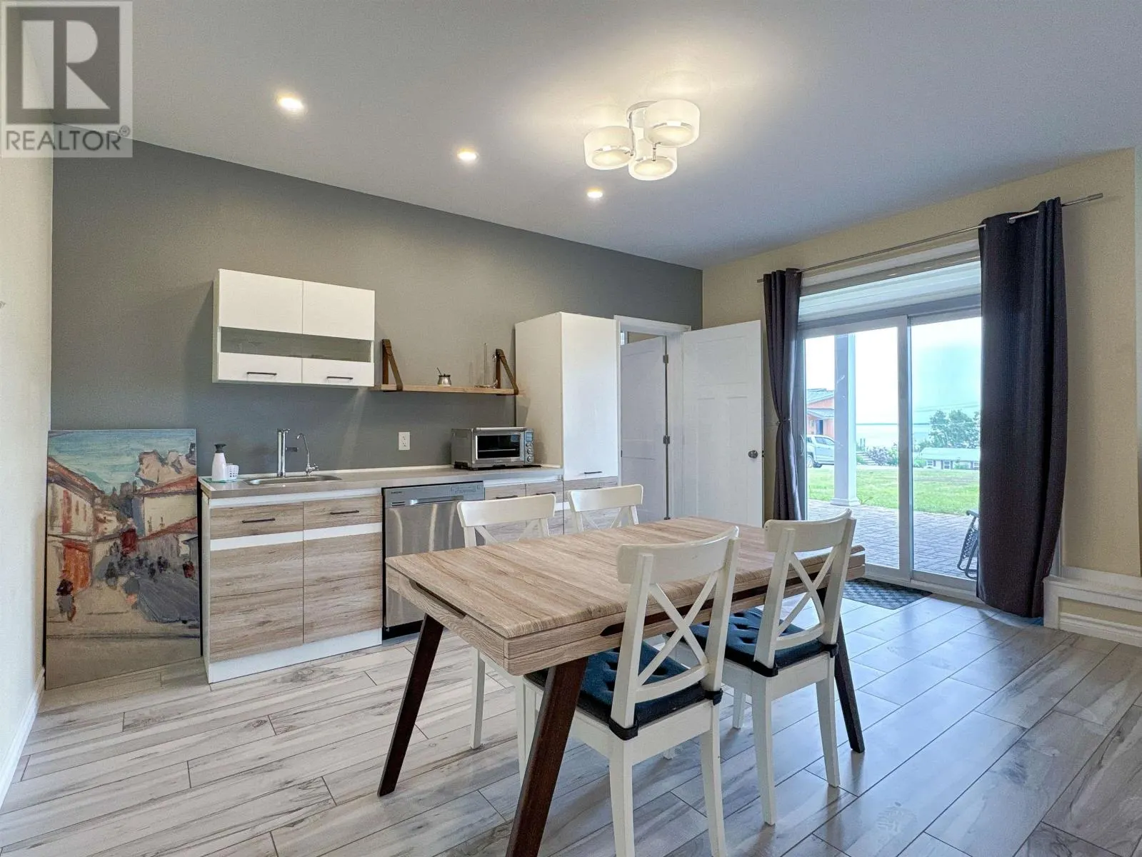 23 Paget & Keppoch Lot Crescent