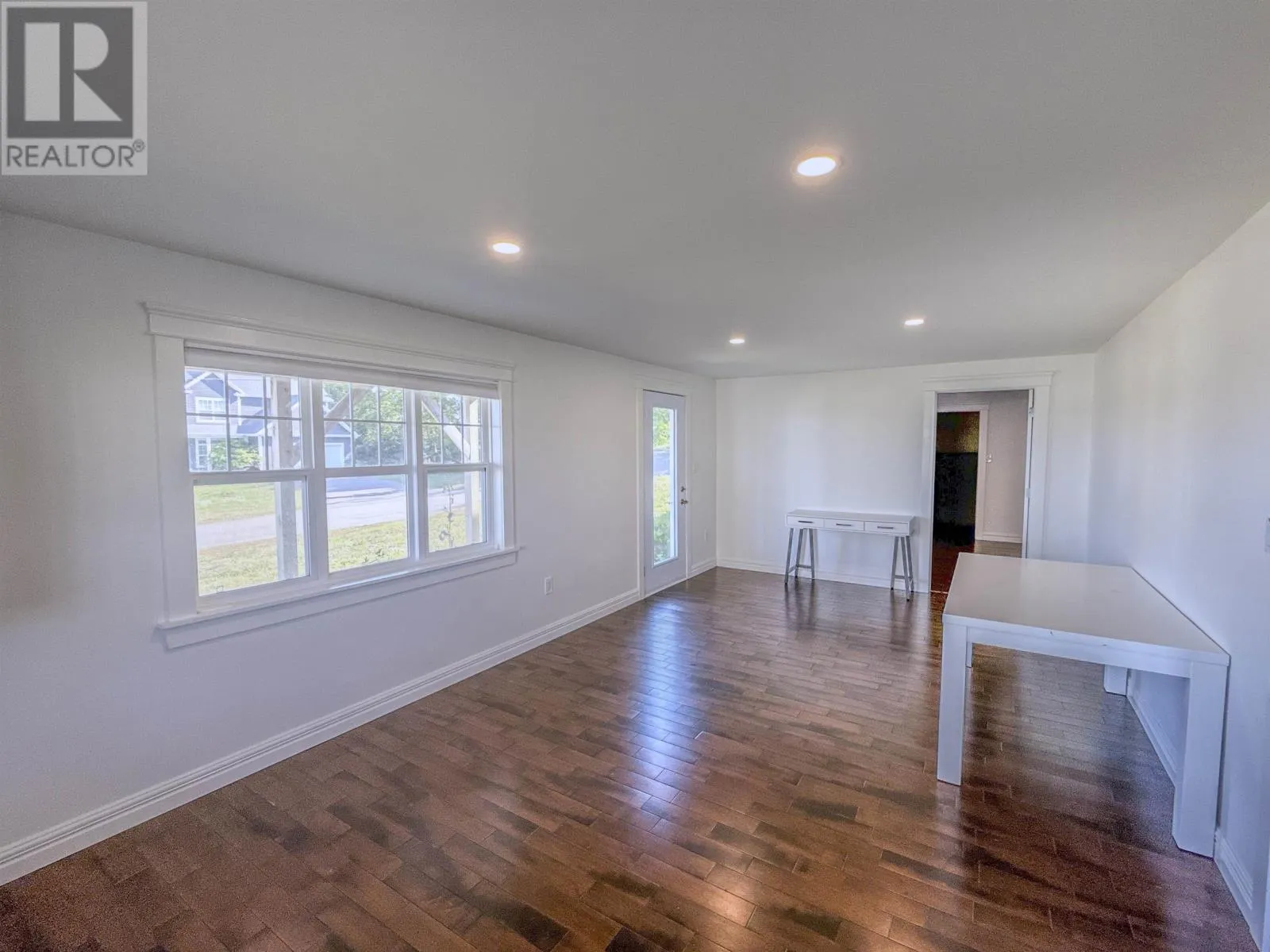 18 Paget Crescent