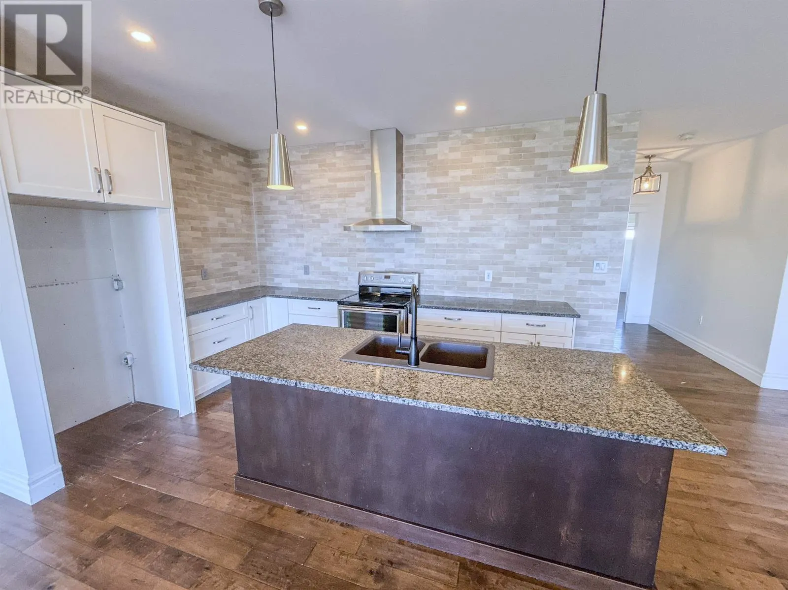 18 Paget Crescent