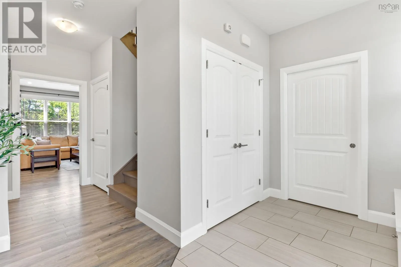 379 Meadow View Way