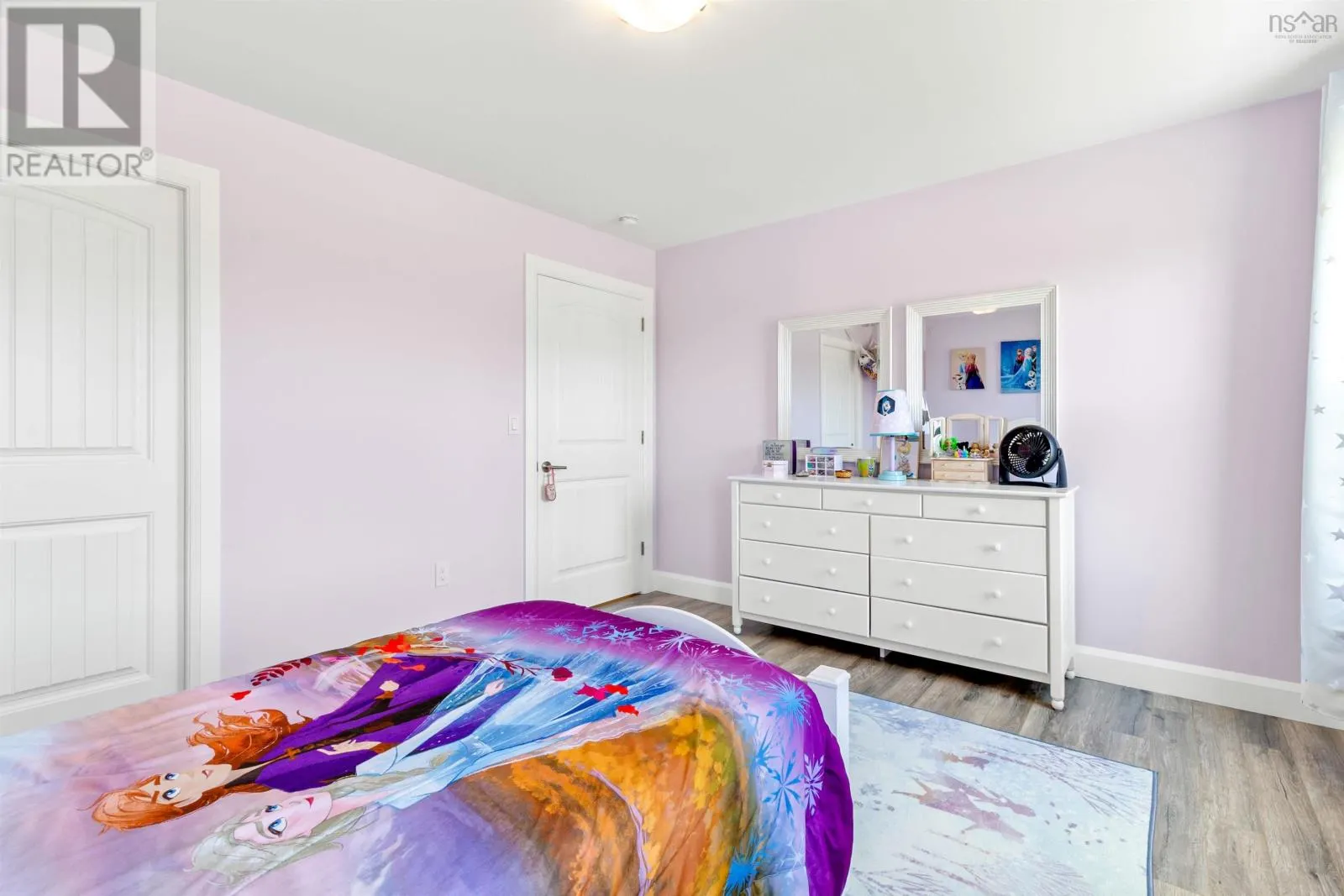 379 Meadow View Way