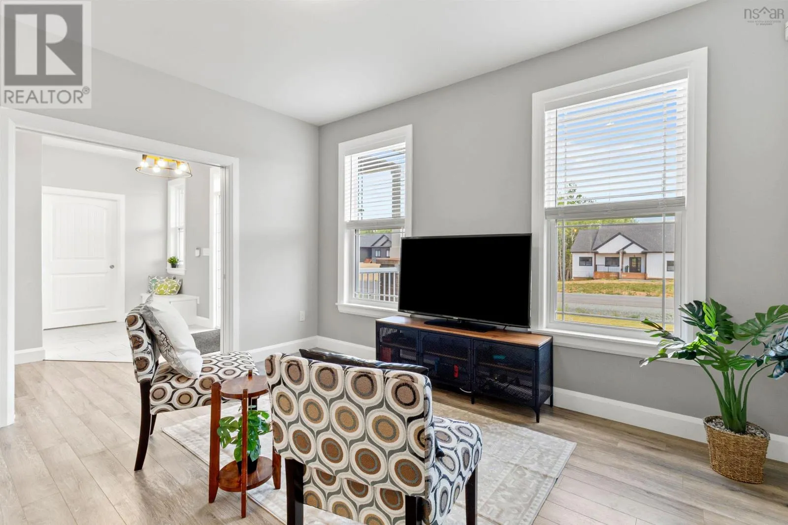 379 Meadow View Way