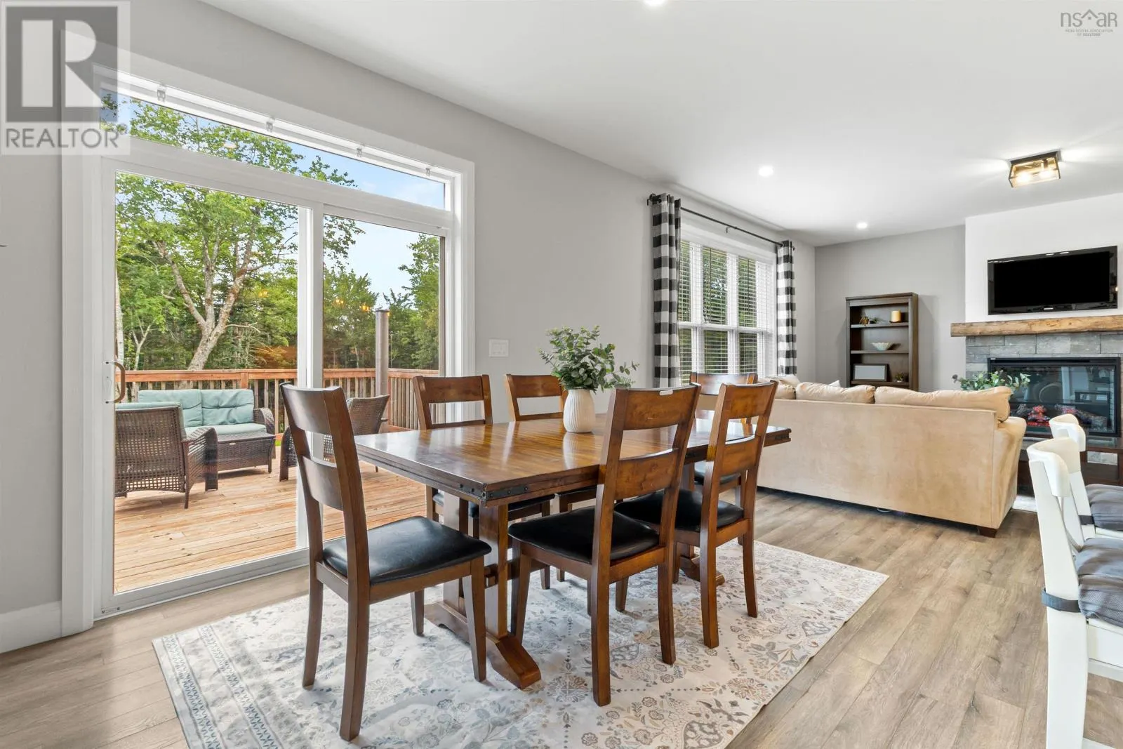 379 Meadow View Way
