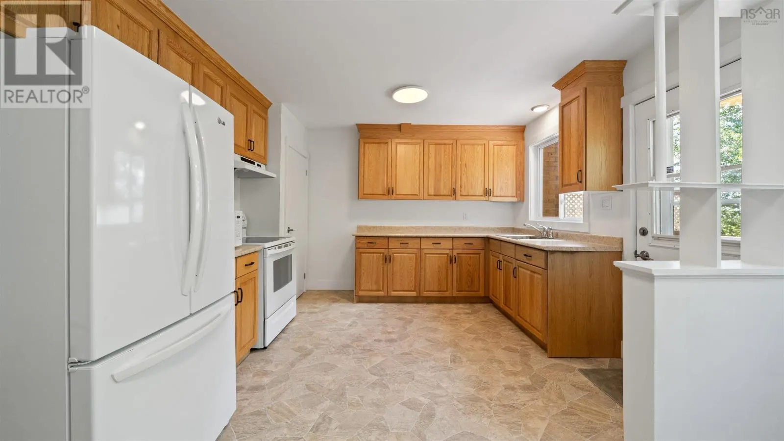 8/8A David Street