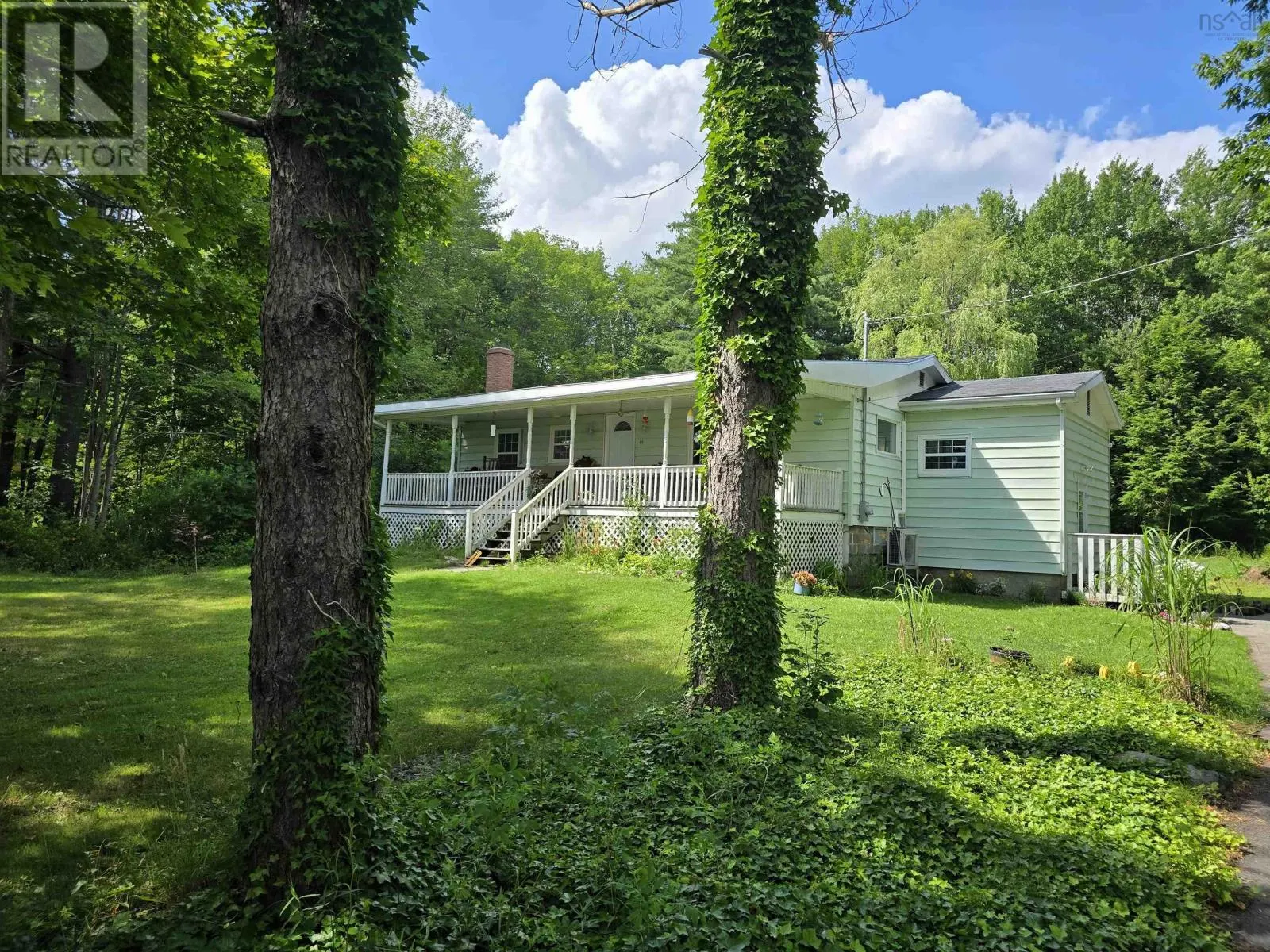 19 River Road