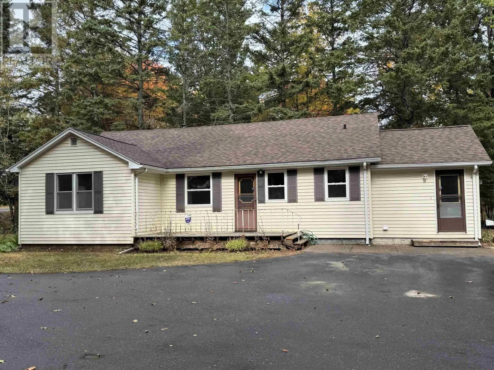 1524 Marshall Road