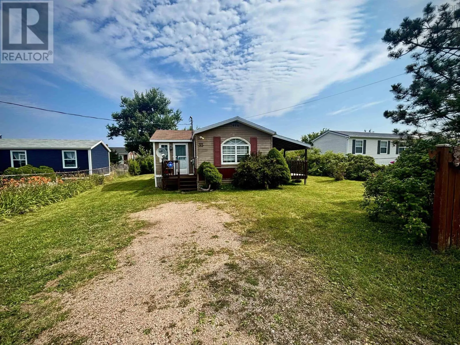 35 Allan J Memorial Avenue