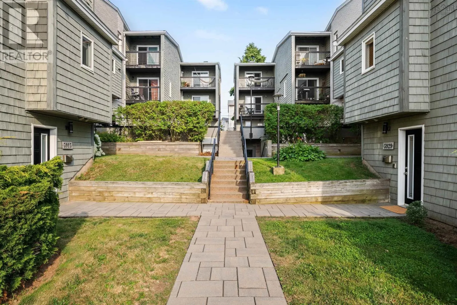 5929 Gainsborough Place
