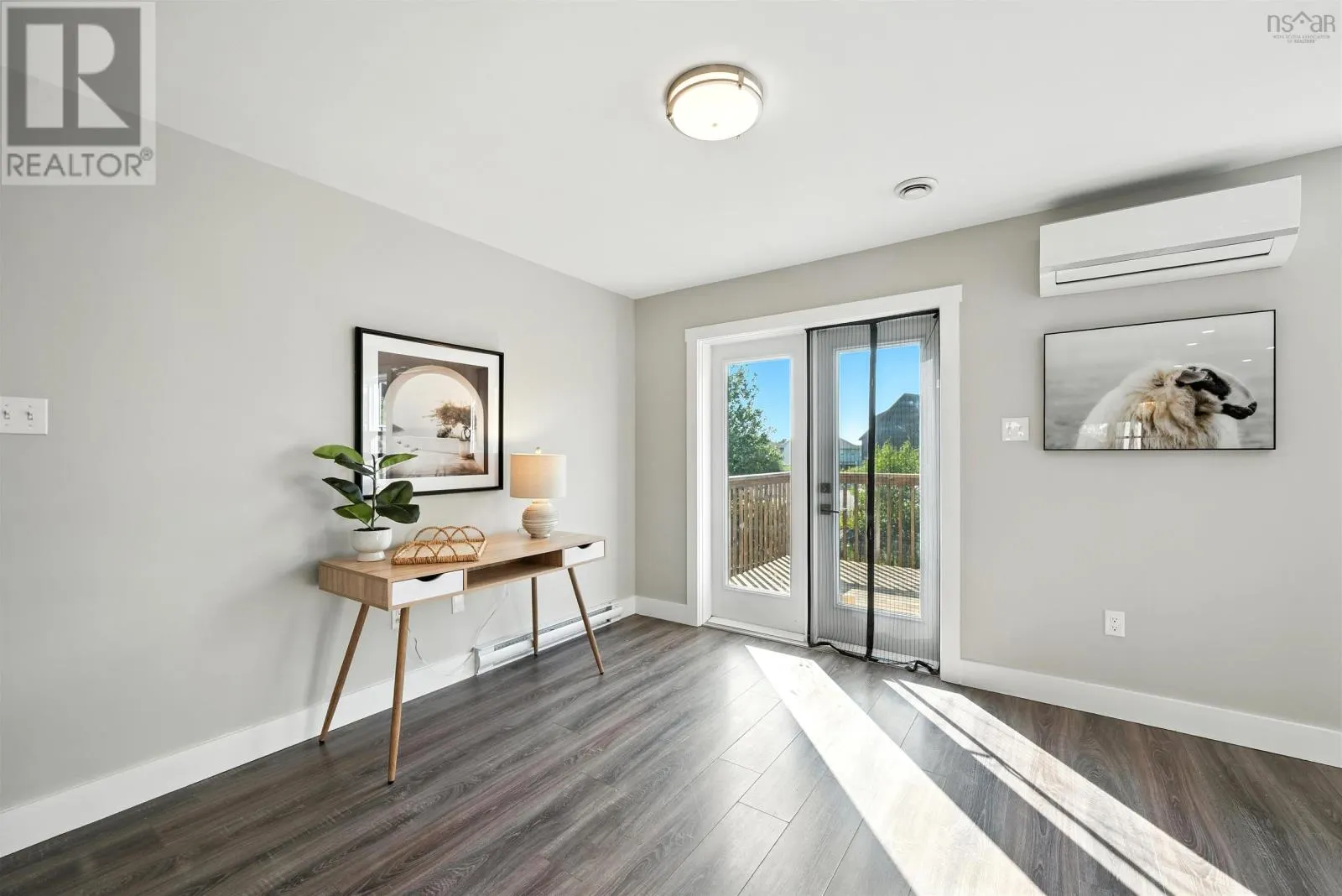 38 Quartz Drive
