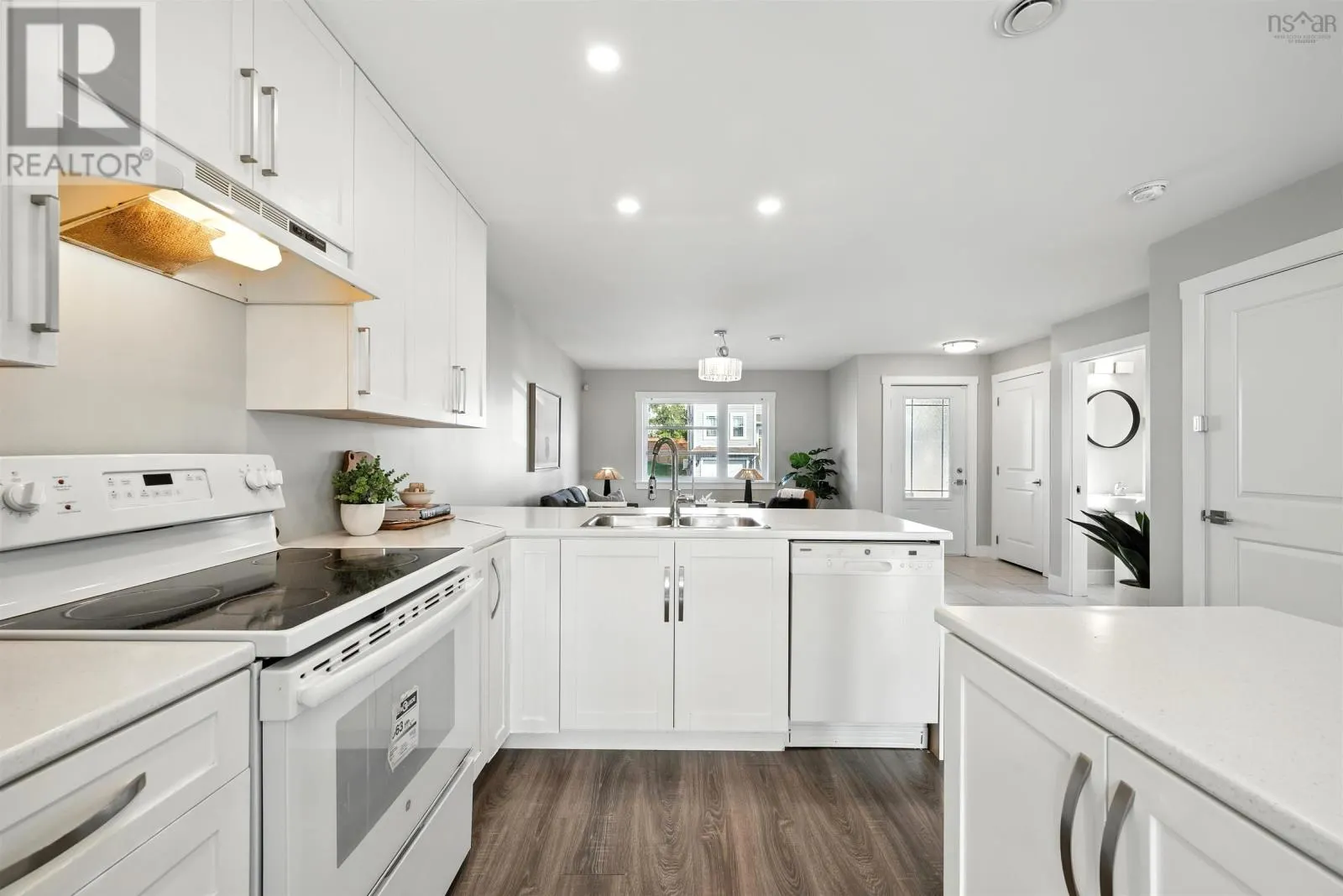38 Quartz Drive