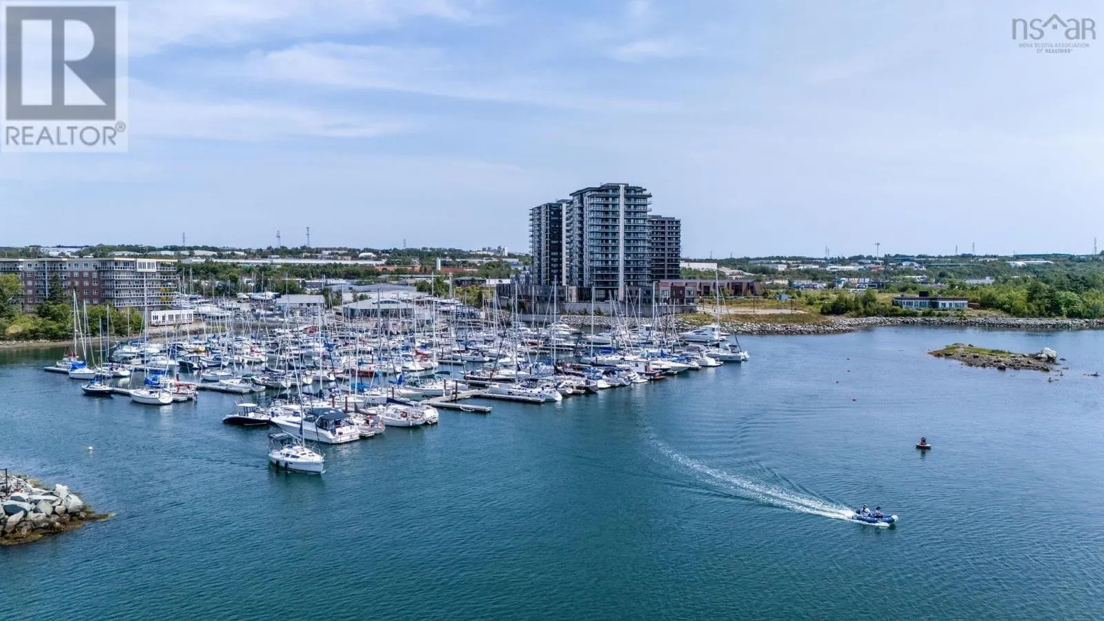 1704 72 Seapoint Road