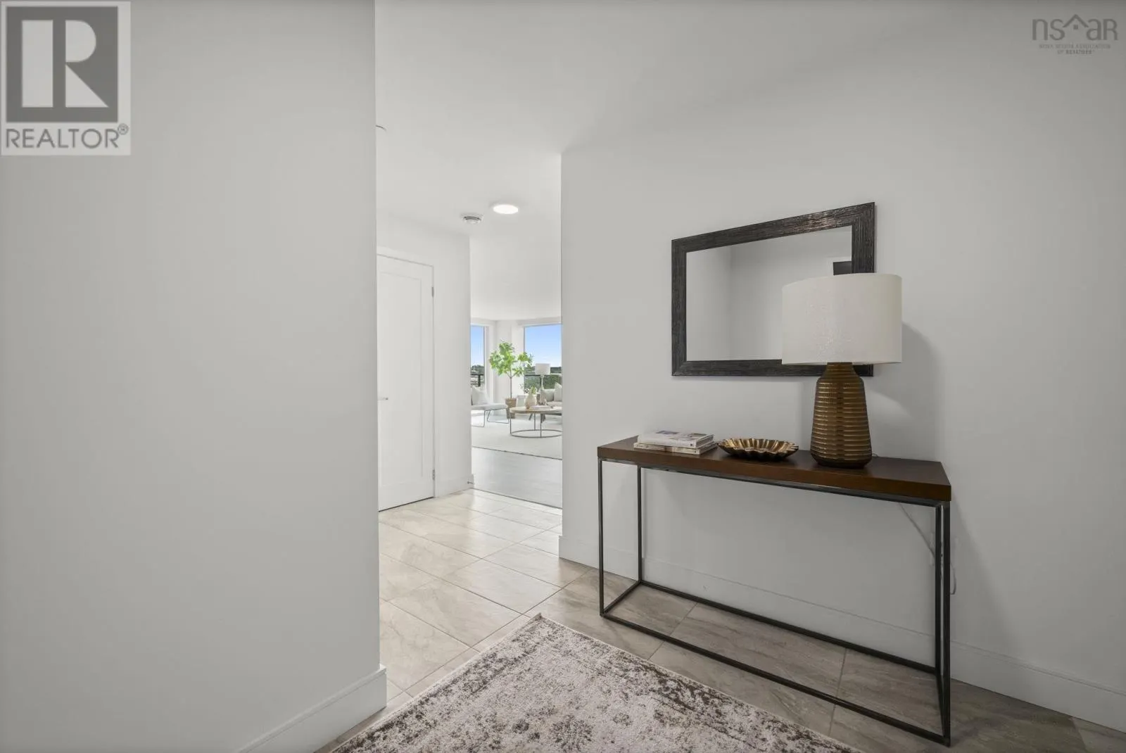 1704 72 Seapoint Road