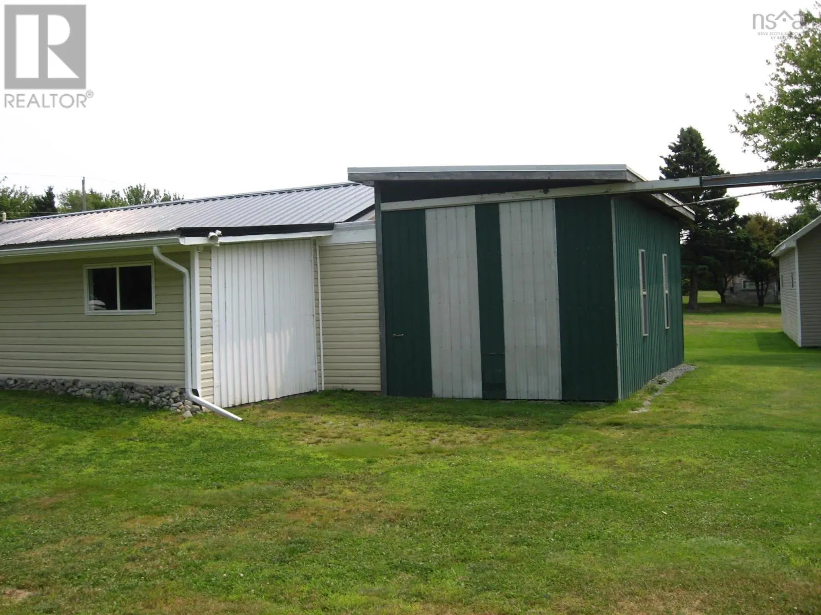 2229 Shore Road