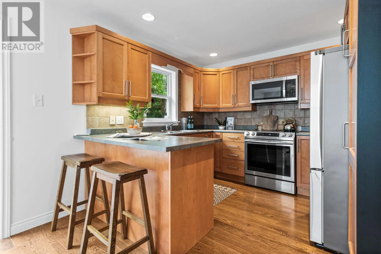 332 Oceanview Drive