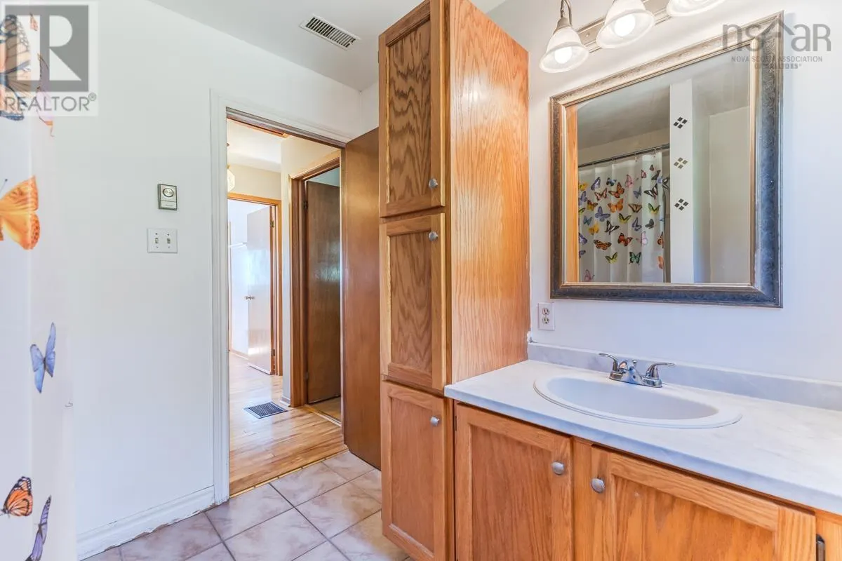 140 SPRUCE Drive