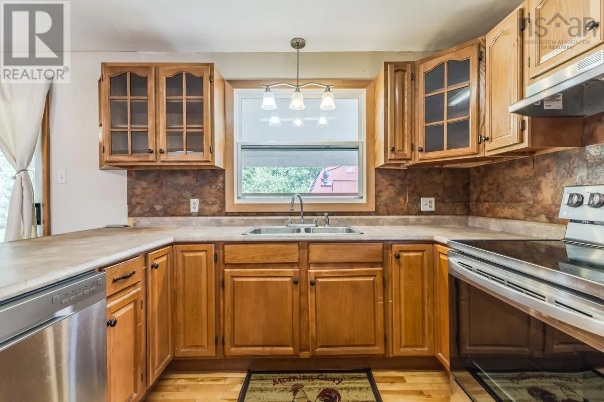 140 SPRUCE Drive