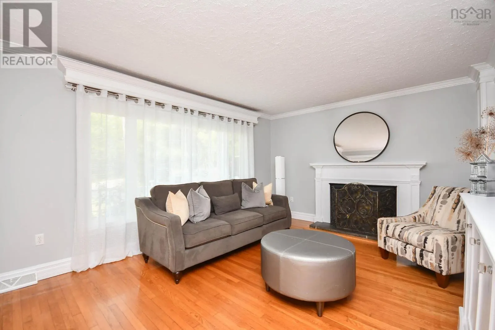 27 Dartmoor Crescent