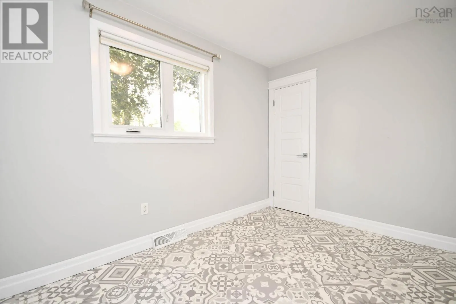 27 Dartmoor Crescent