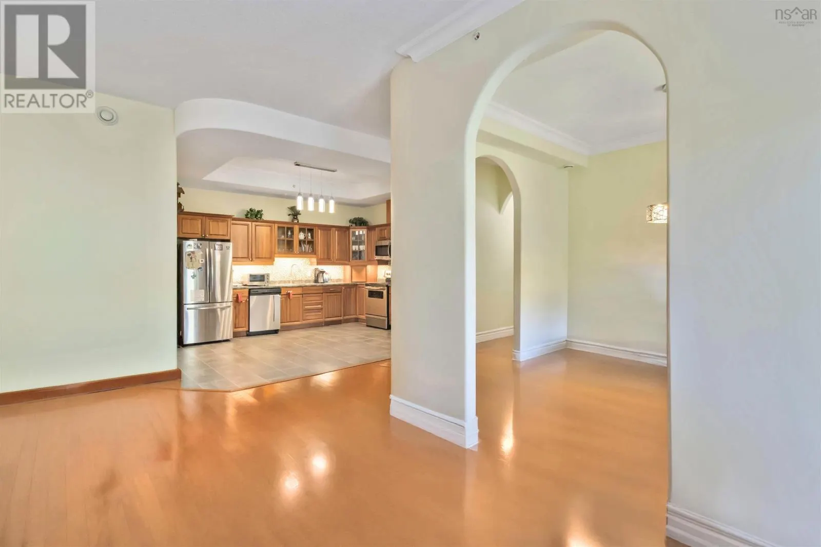 413 767 Parkland Drive