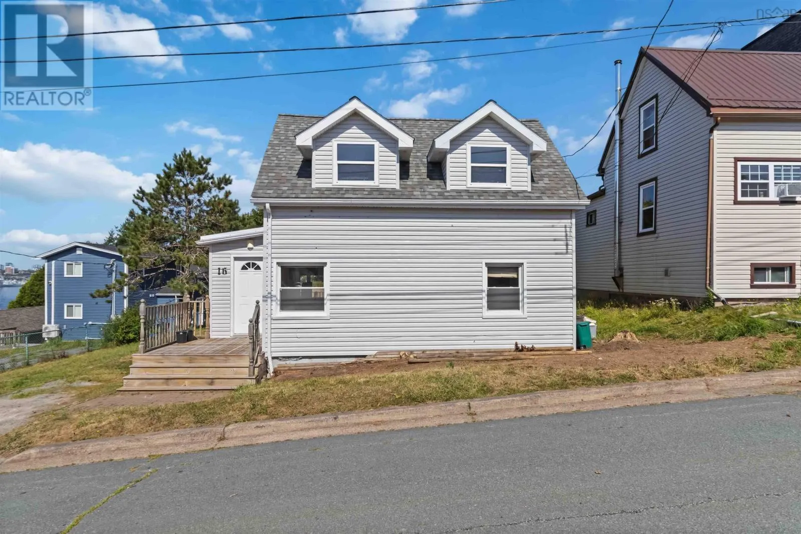 16 Stephen St