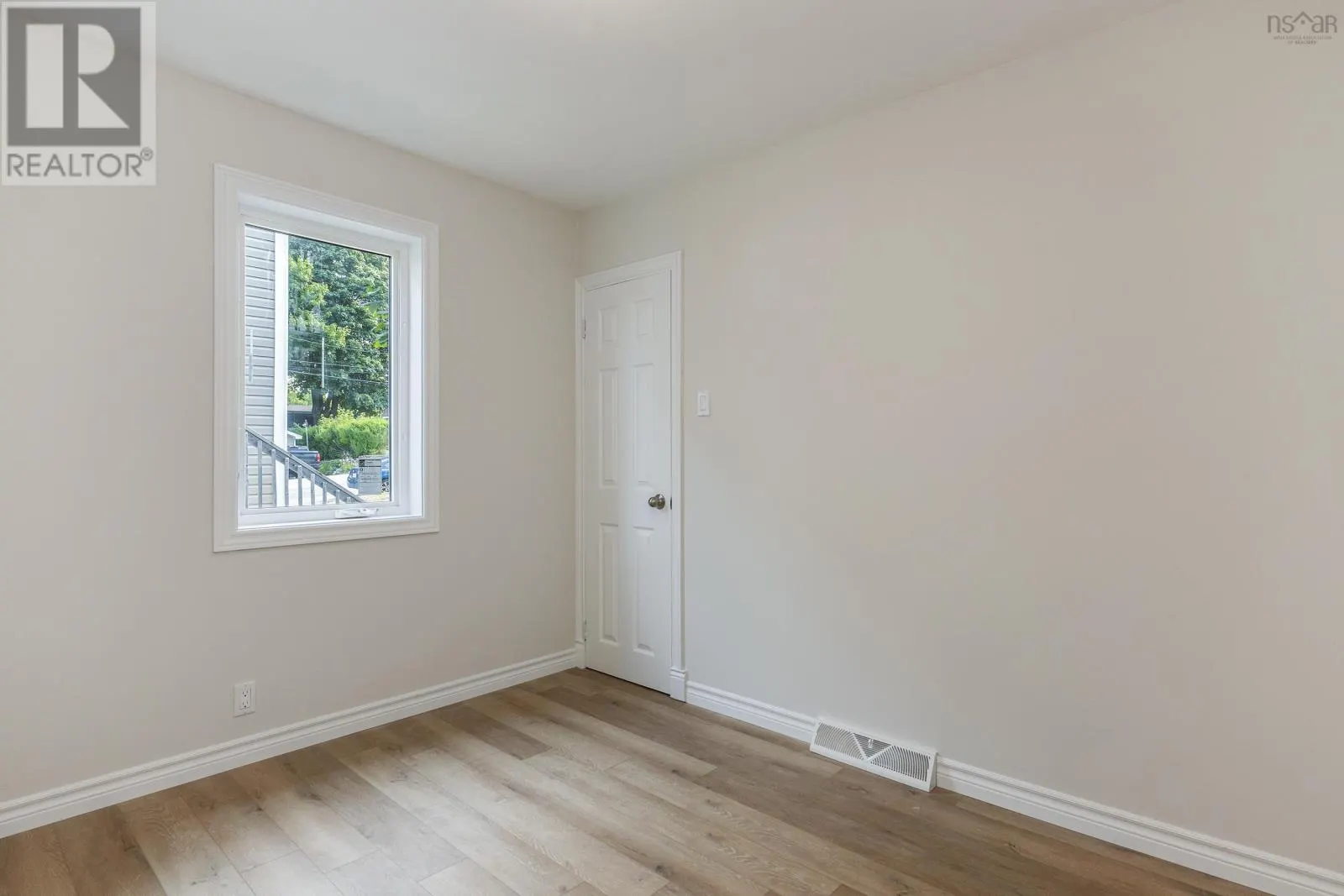66 Woodland Avenue