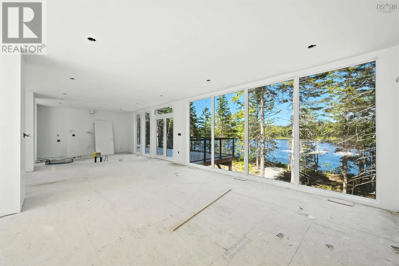 83 Canoe Crescent