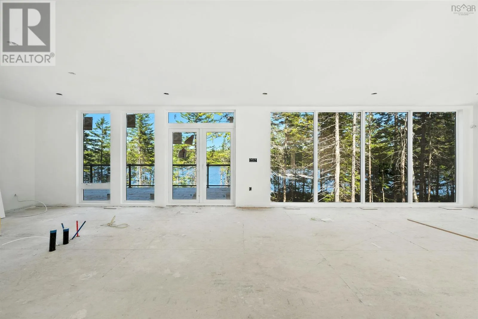 83 Canoe Crescent