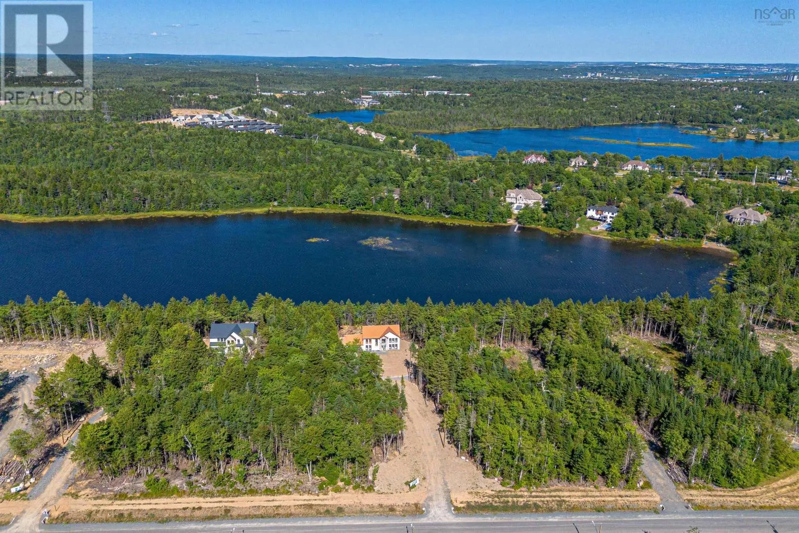 83 Canoe Crescent