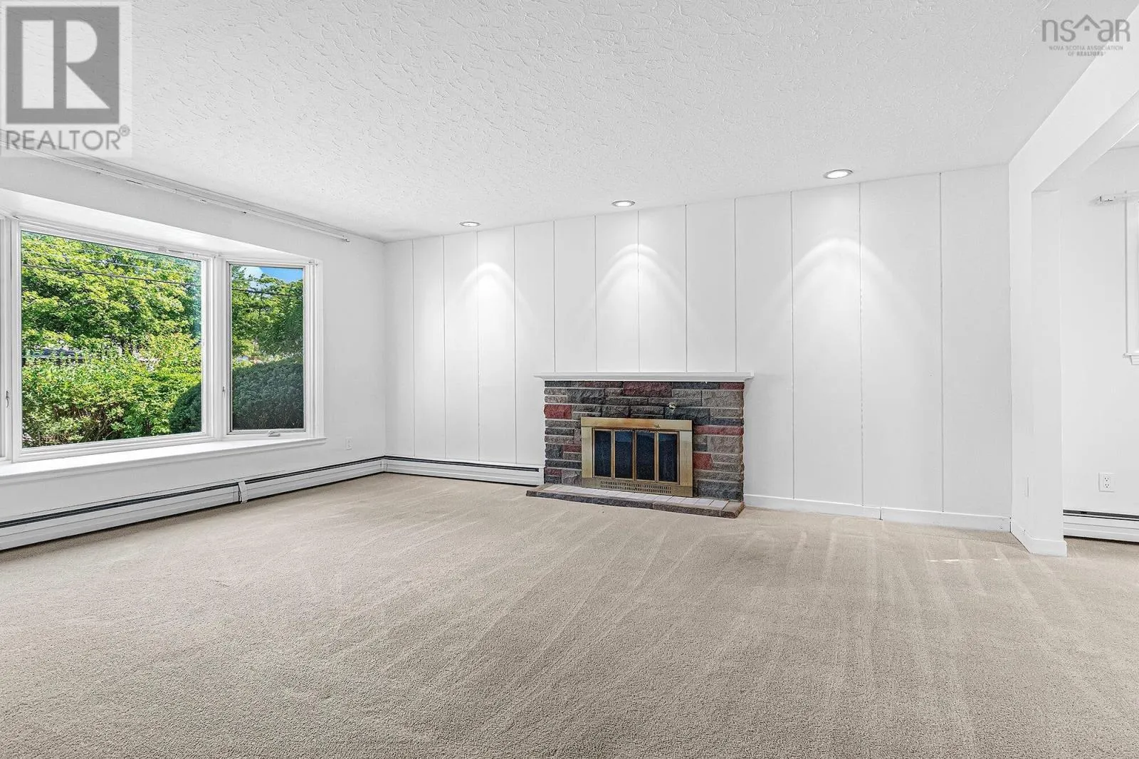 220 Melrose Avenue