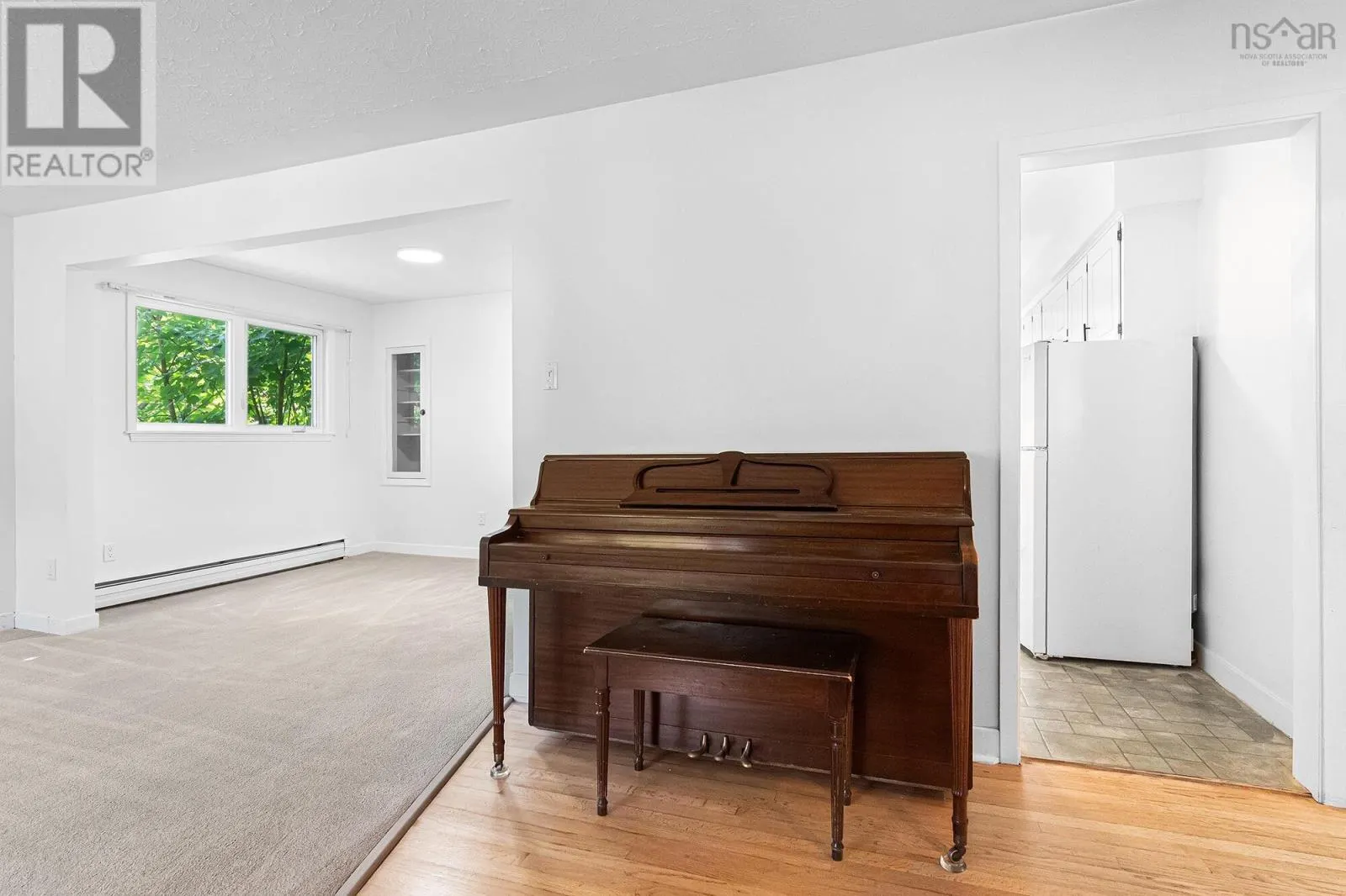 220 Melrose Avenue