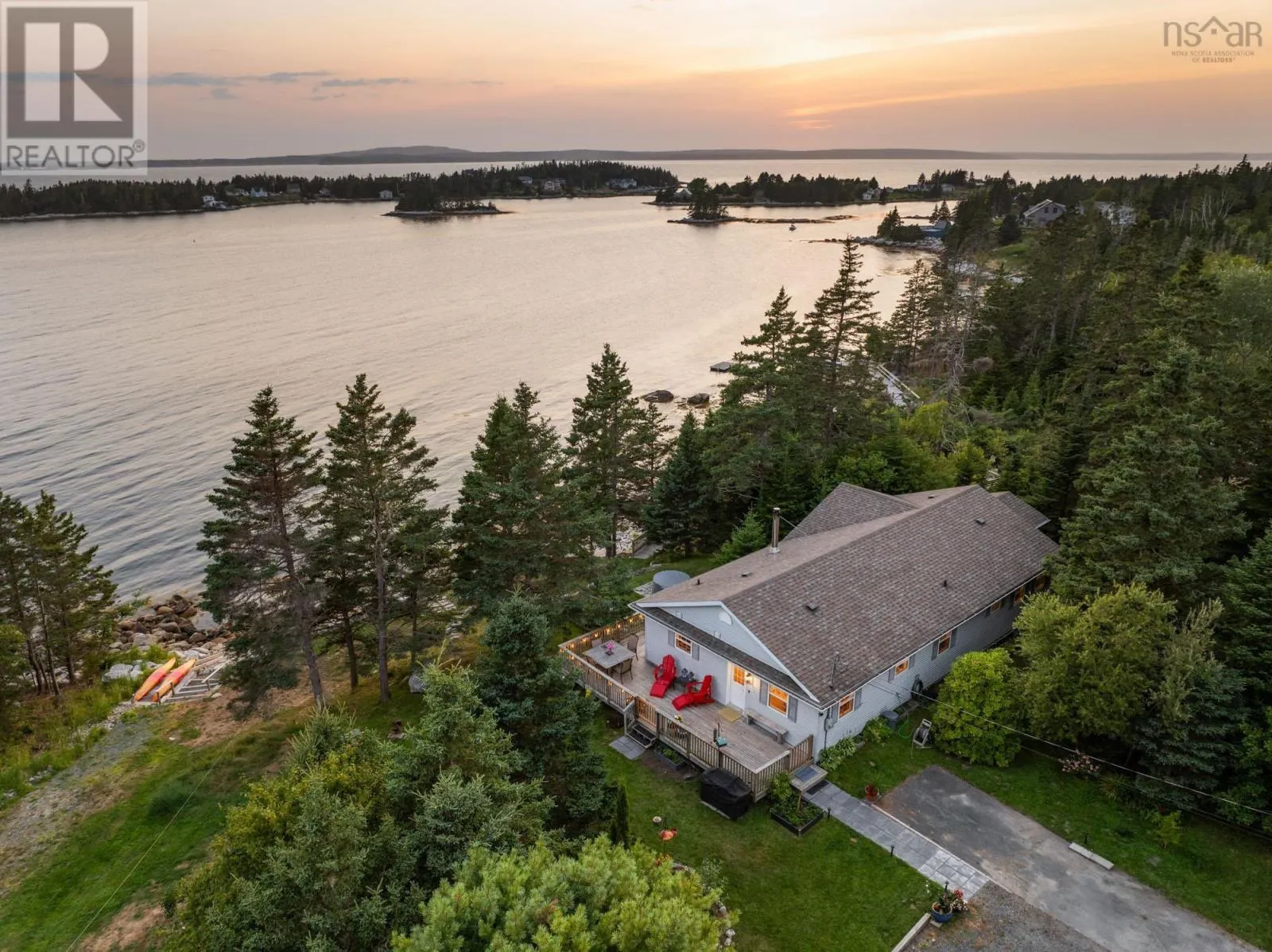 8748 Peggys Cove Road