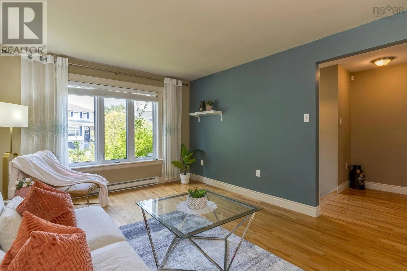 18 Anahid Court