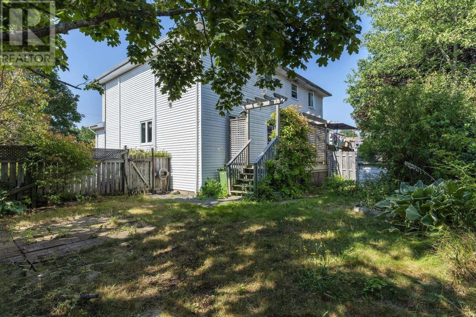 18 Anahid Court