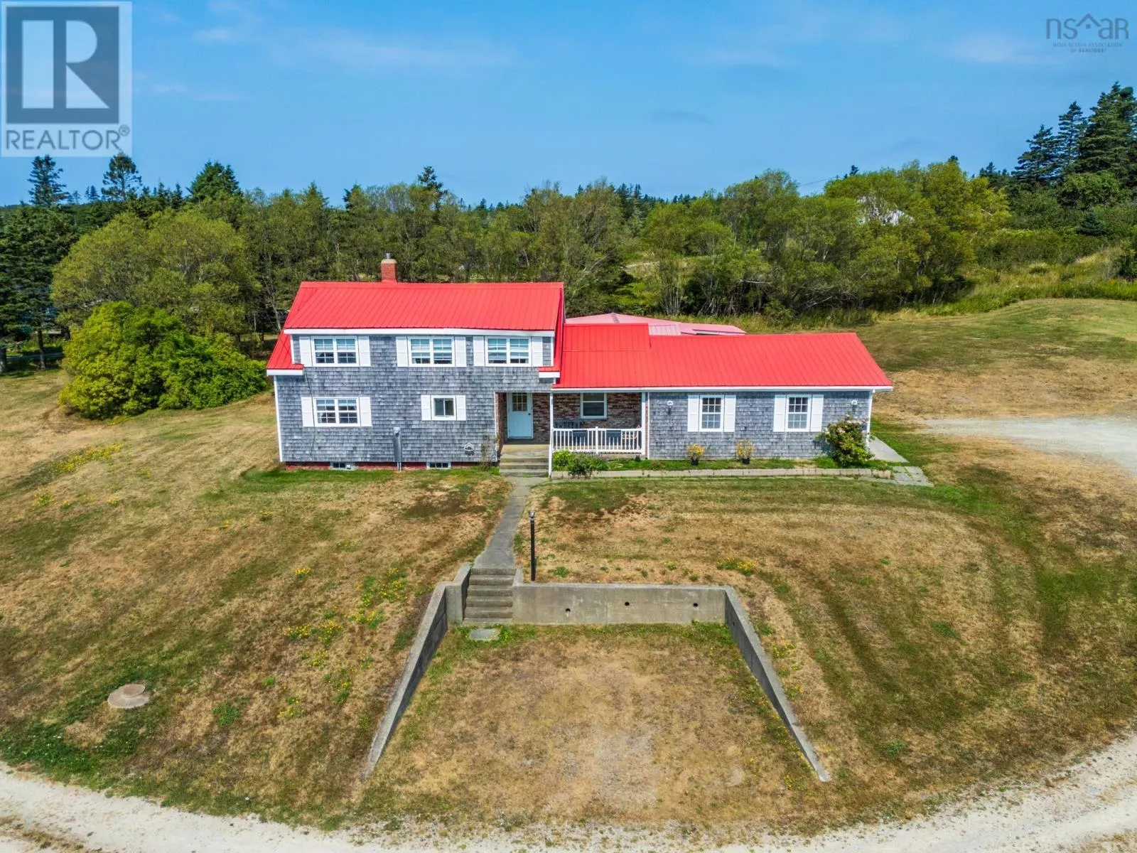 18 Riverside Lane