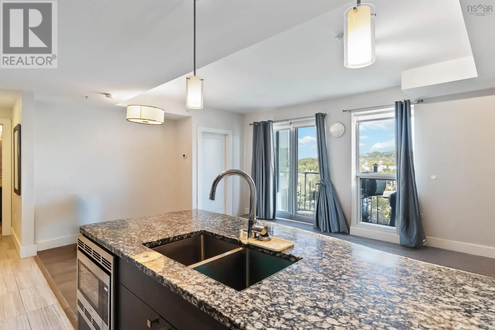 701 67 Kings Wharf Place