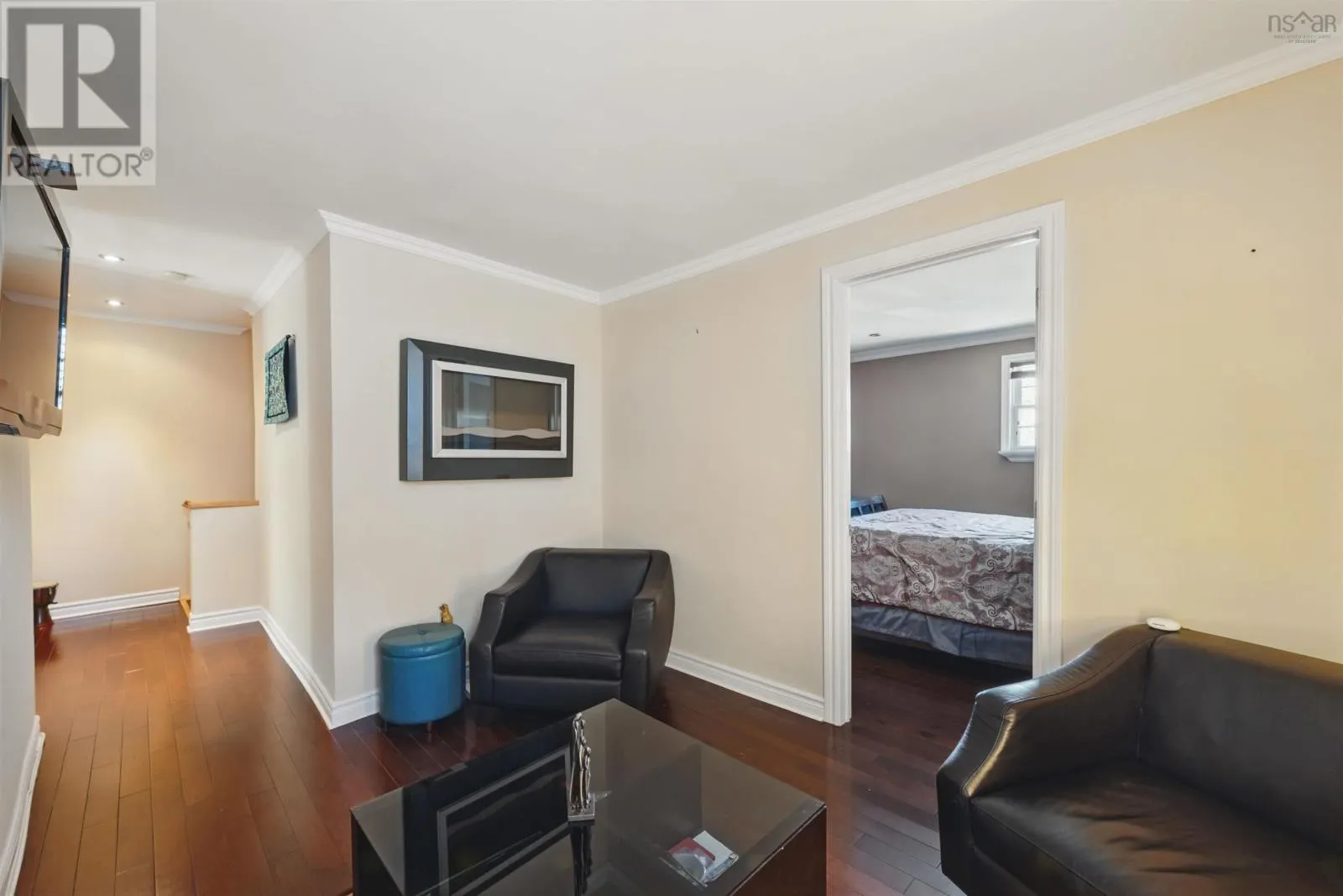 5526 Charles Street