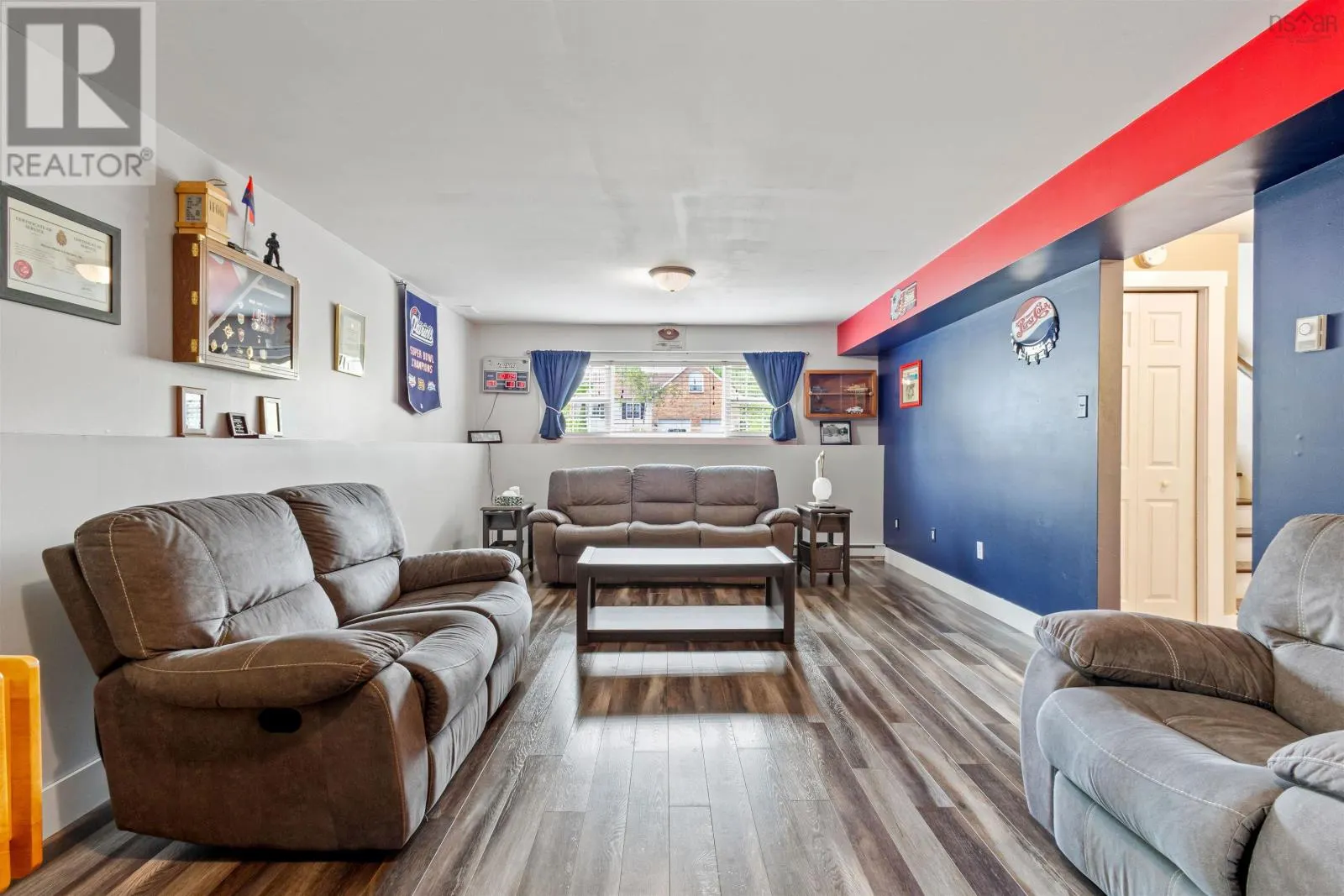 76 Poplar Drive