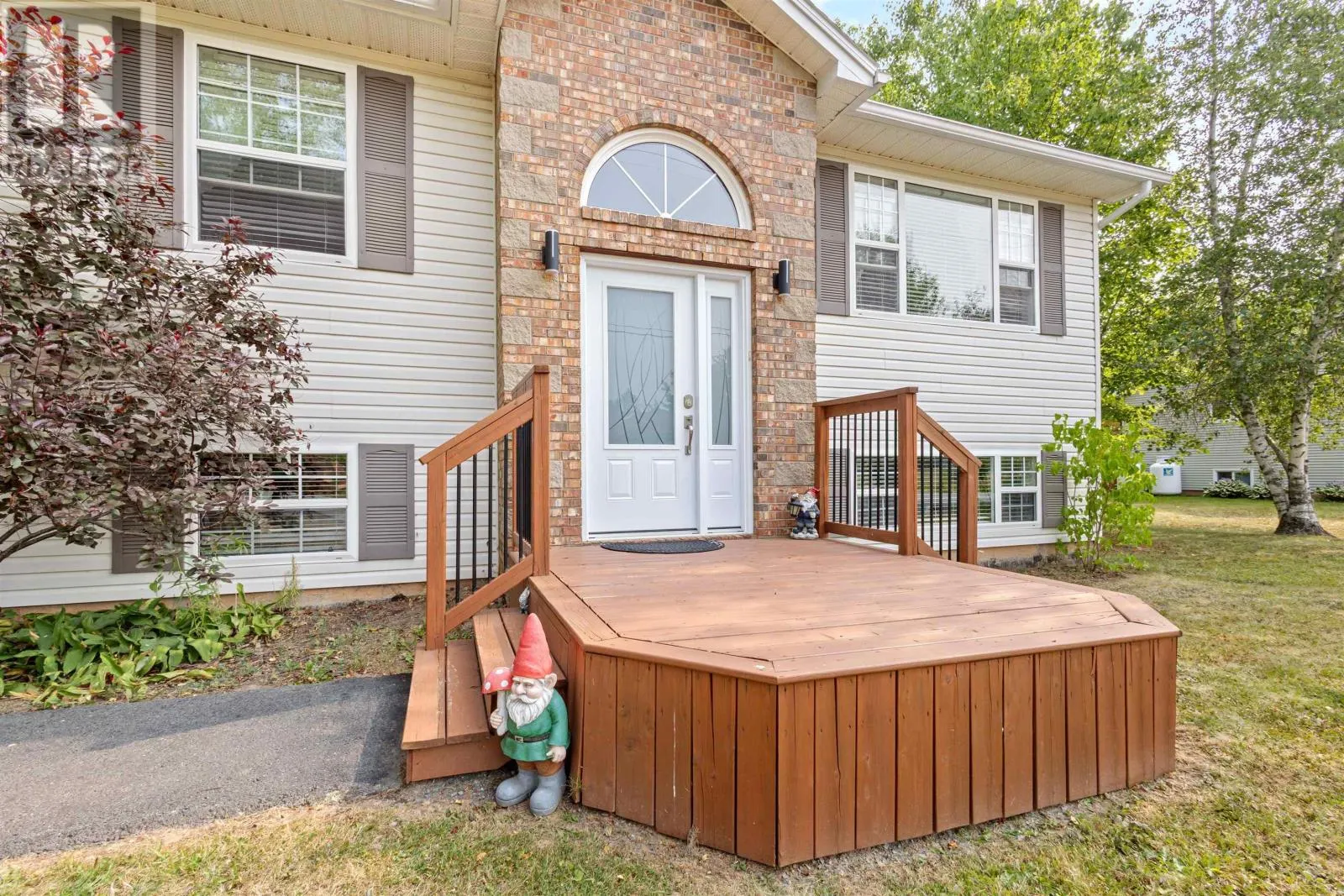76 Poplar Drive
