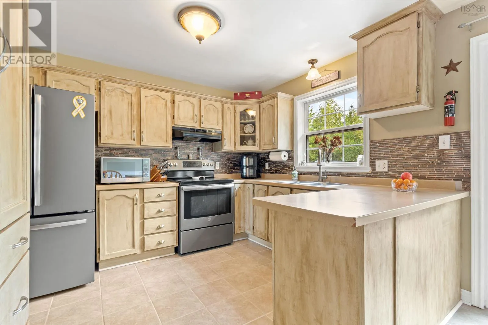 76 Poplar Drive