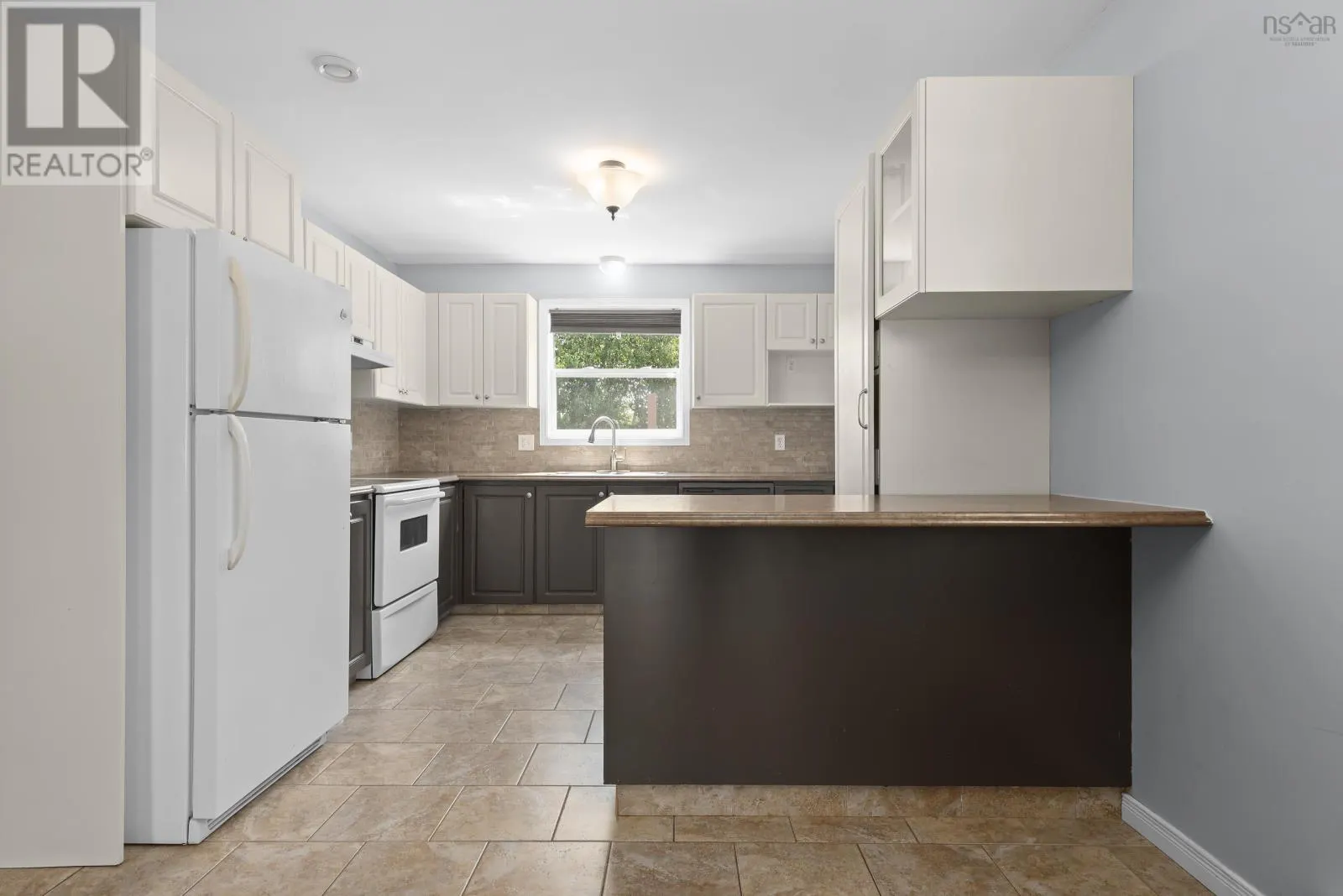251 Melrose Crescent