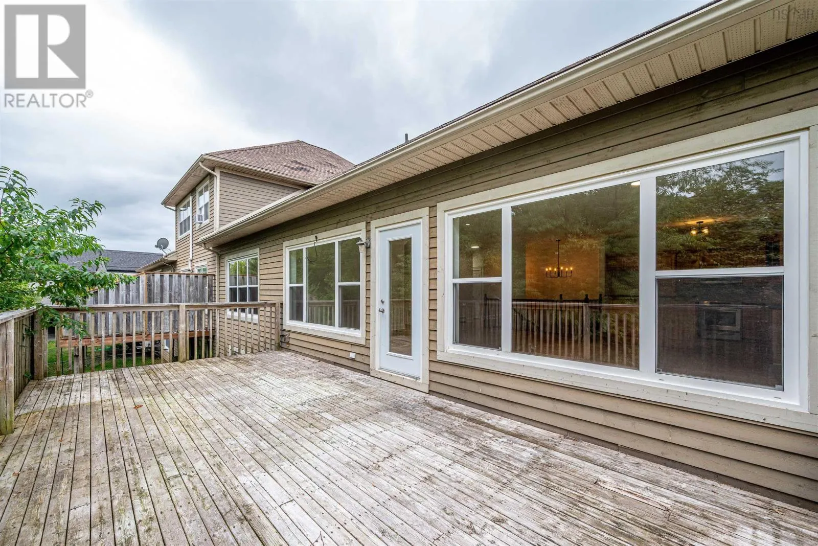 185 Carnoustie Drive