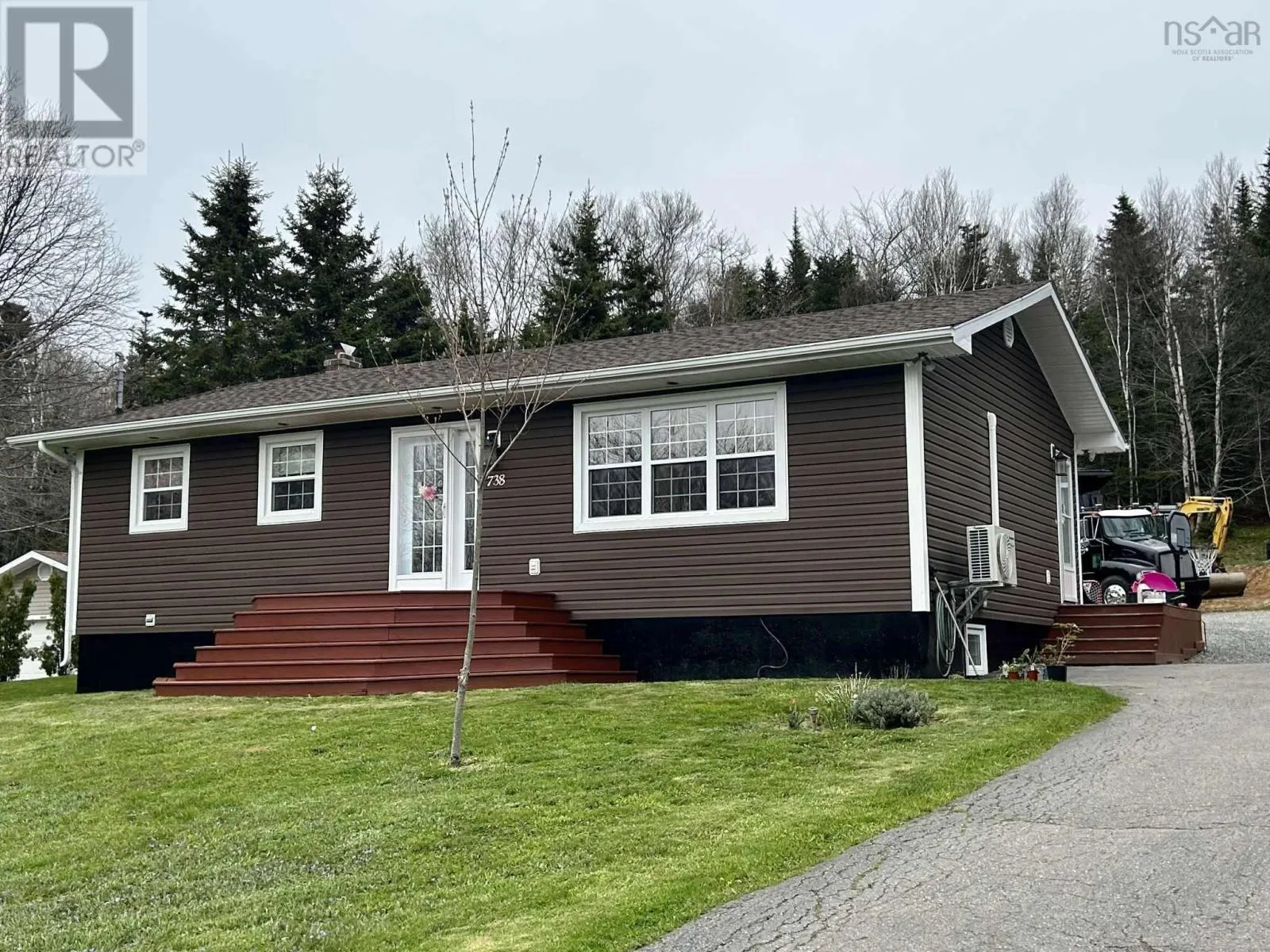 738 Millville Highway