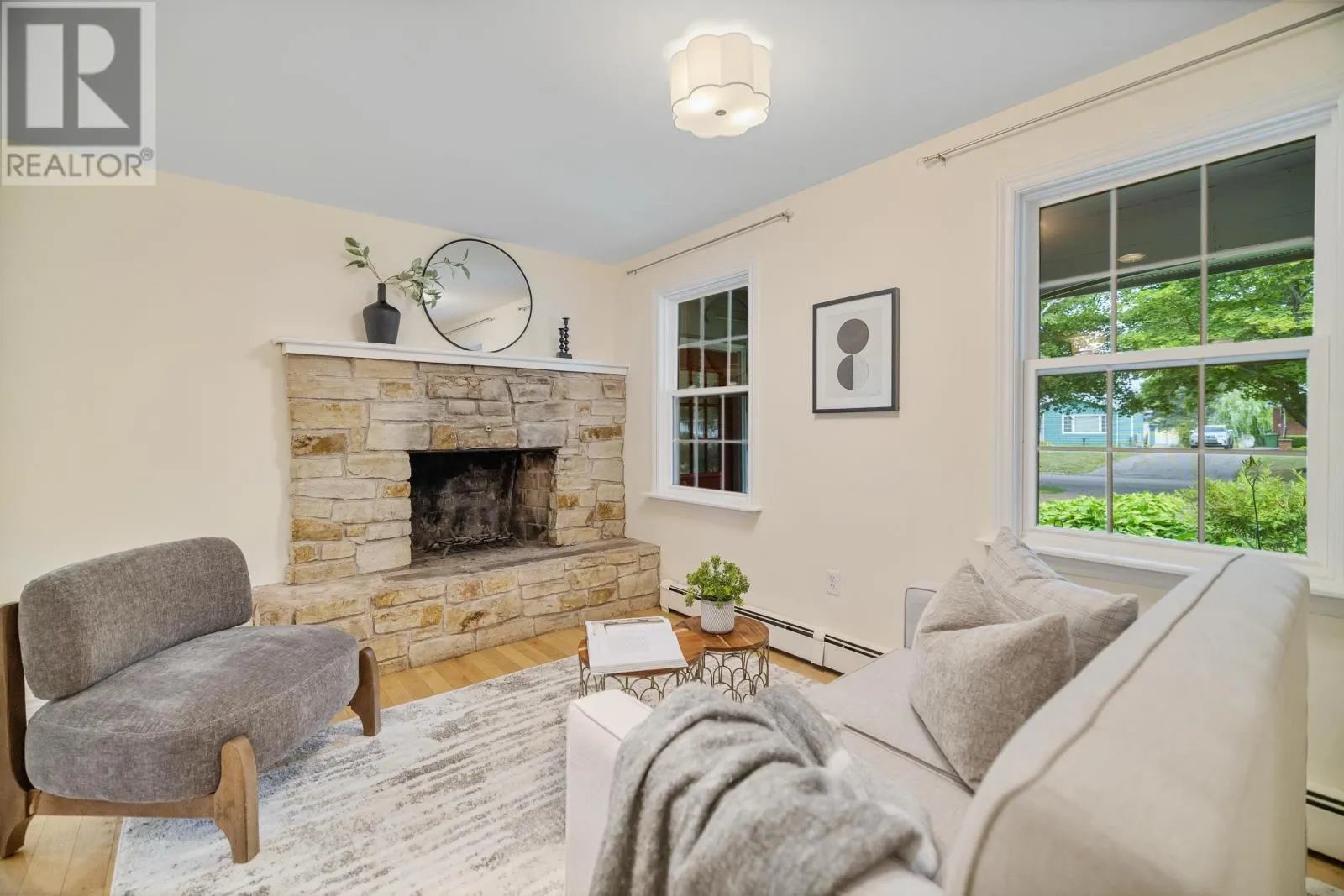 10 Emerald Drive