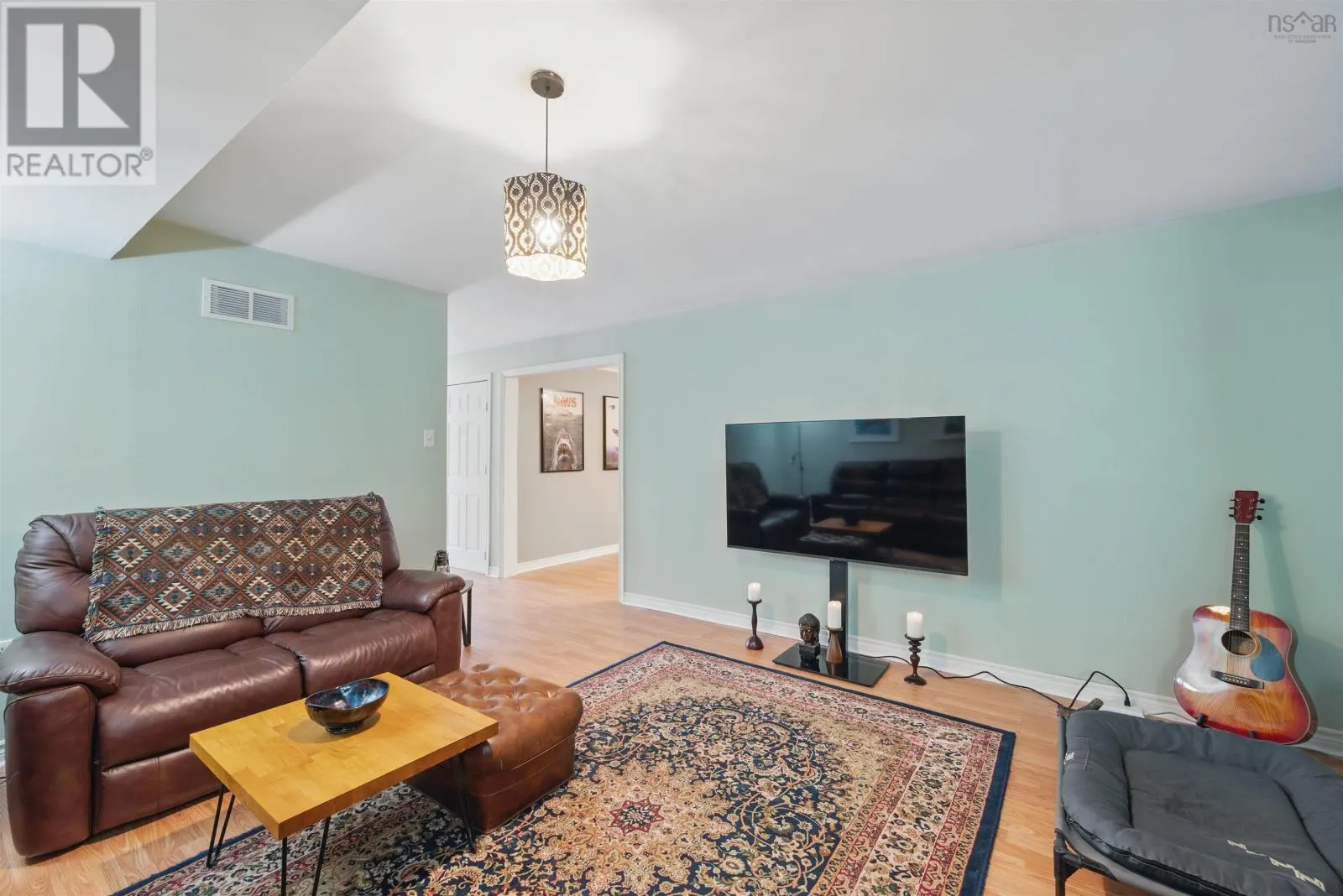 297 Leslie Road