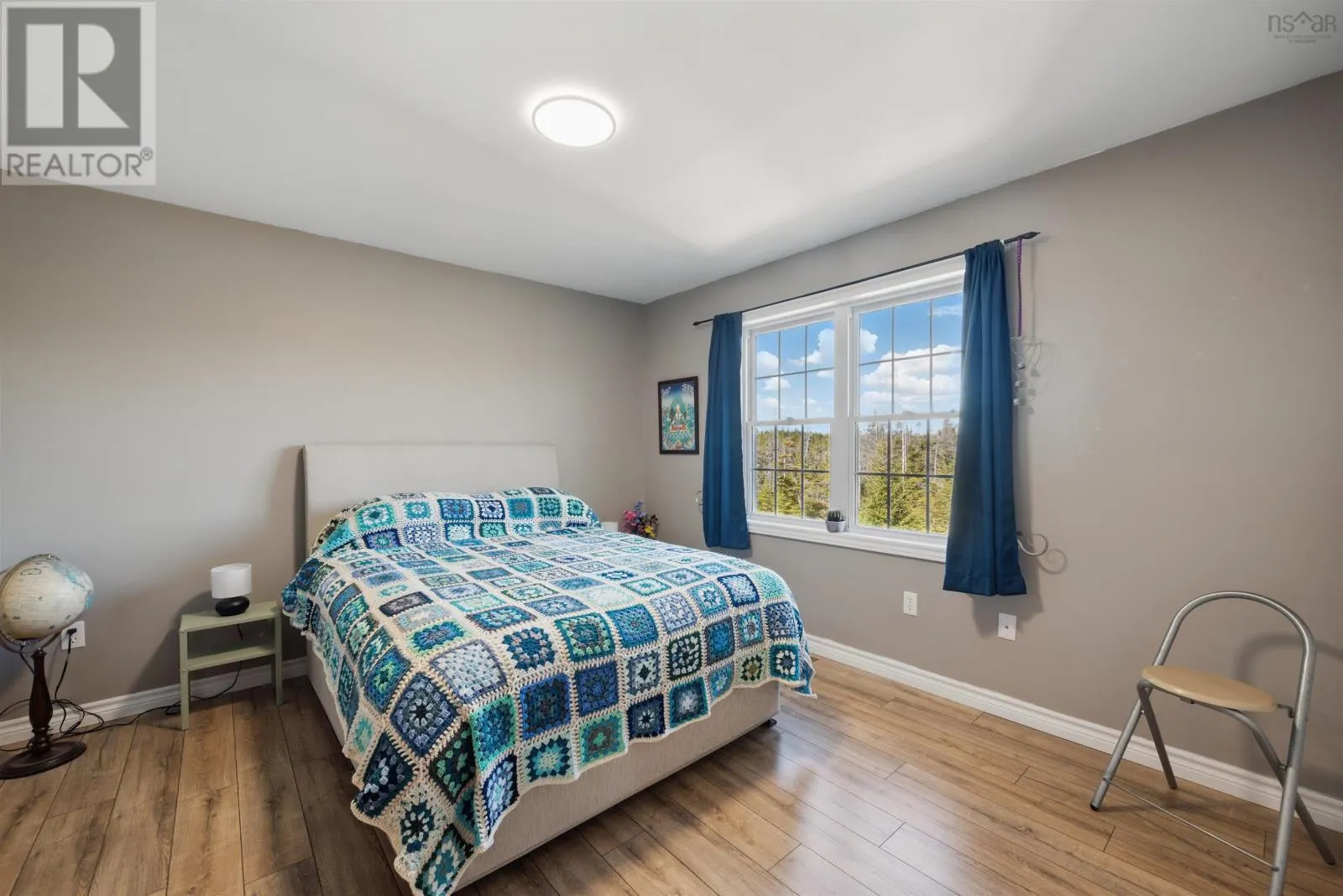 297 Leslie Road