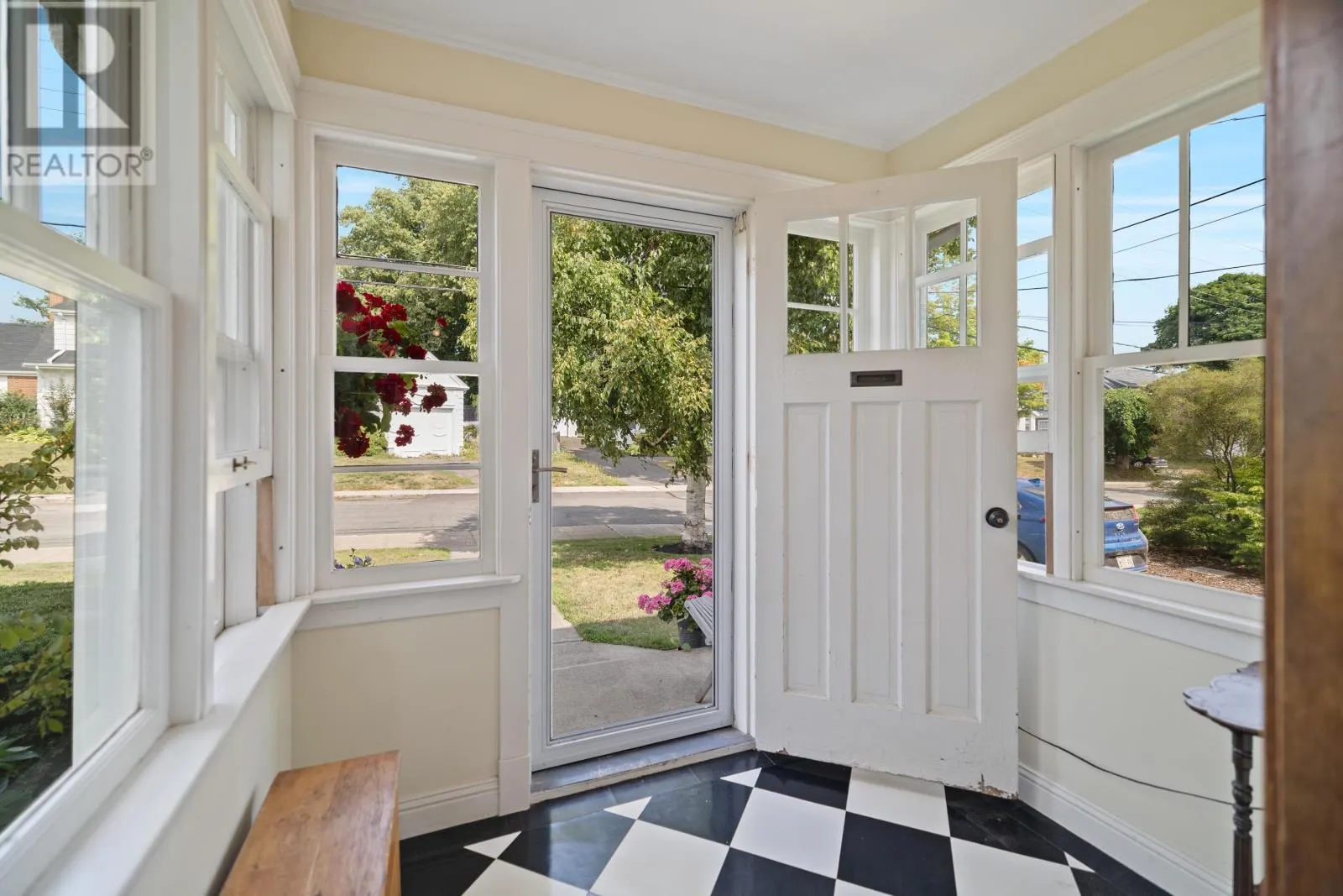 84 McGill Avenue