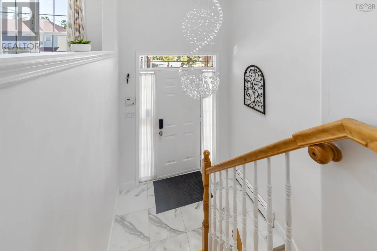 2 Rosehurst Close