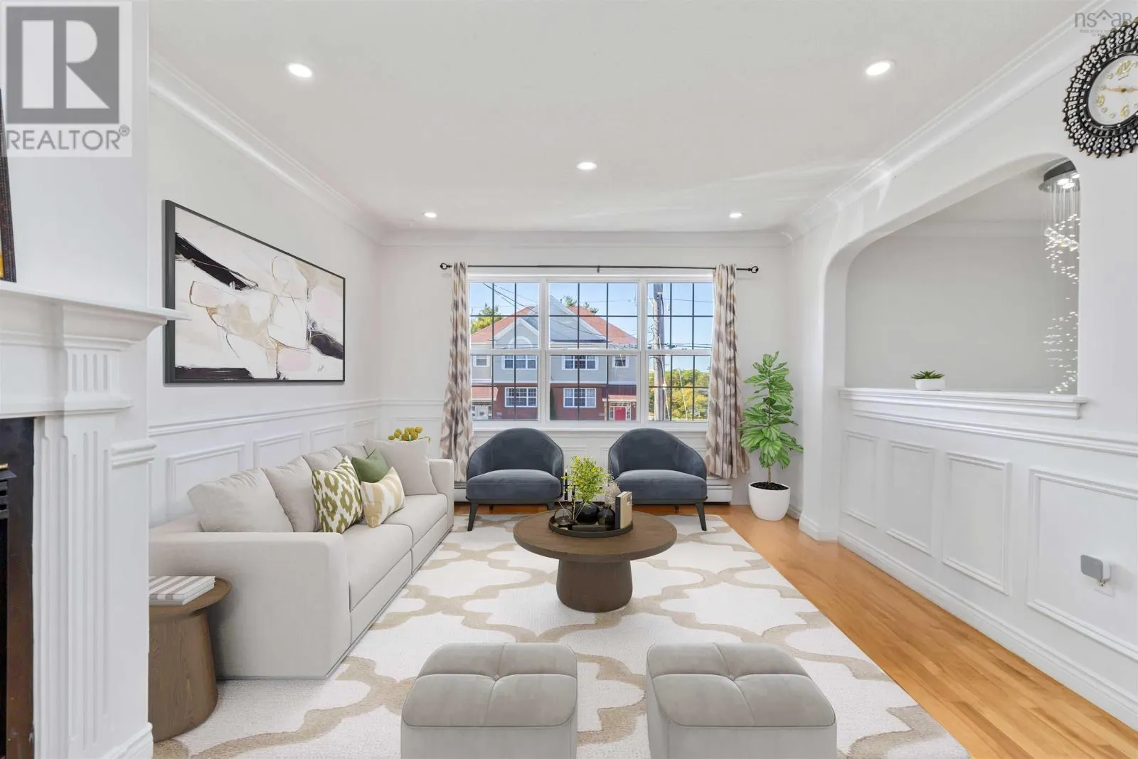 2 Rosehurst Close