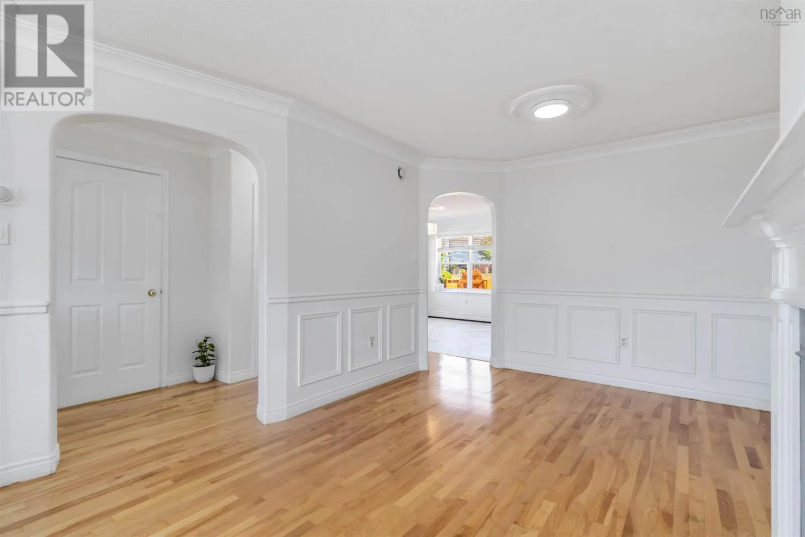 2 Rosehurst Close