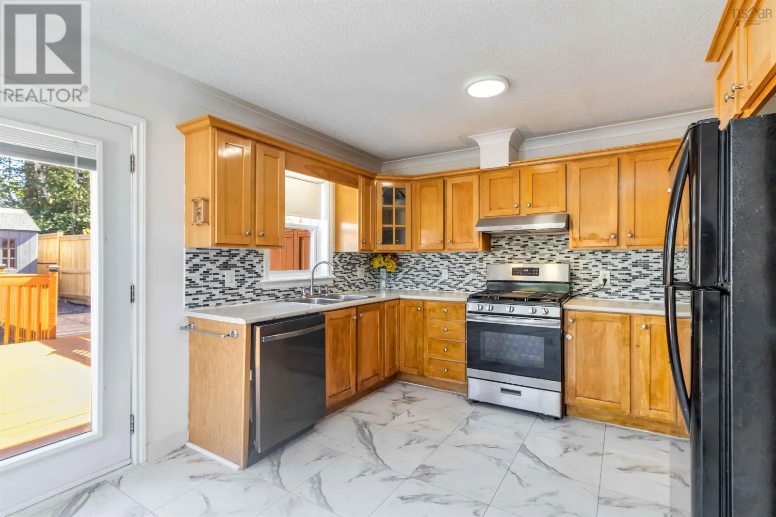 2 Rosehurst Close